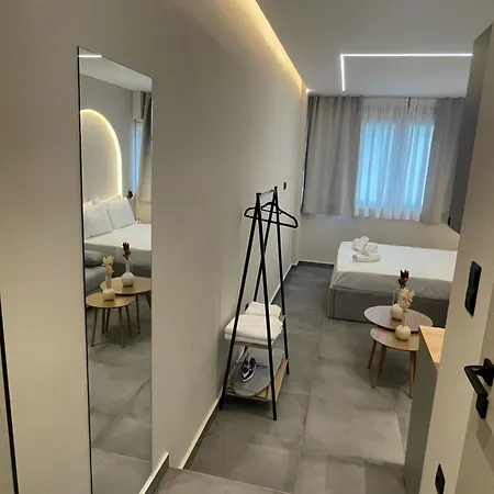Ladadika Urban Apartment *